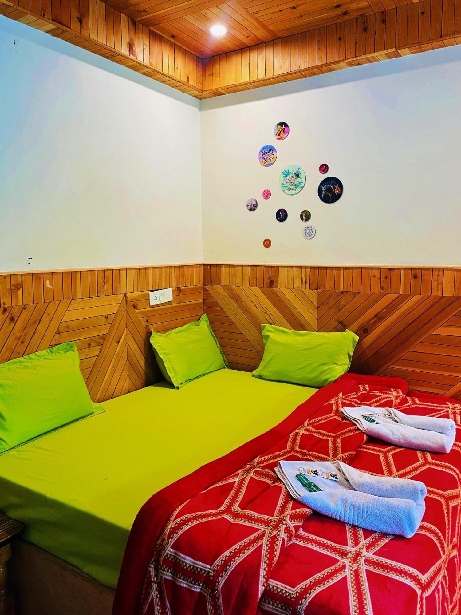 Chalo Chhalal Hotel & Cafe كاسول المظهر الخارجي الصورة